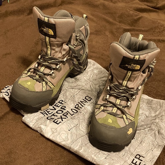 The North Face Shoes - NWT North Face hiking boots